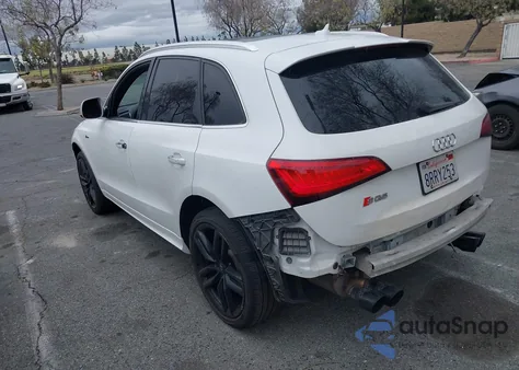 2015 Audi Sq5 3.0T Premium Plus z USA, uszkodzony, nr VIN WA1CGAFP7FA077089